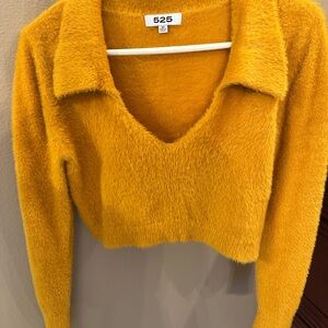 525 Yellow Fuzzy Cropped Sweater